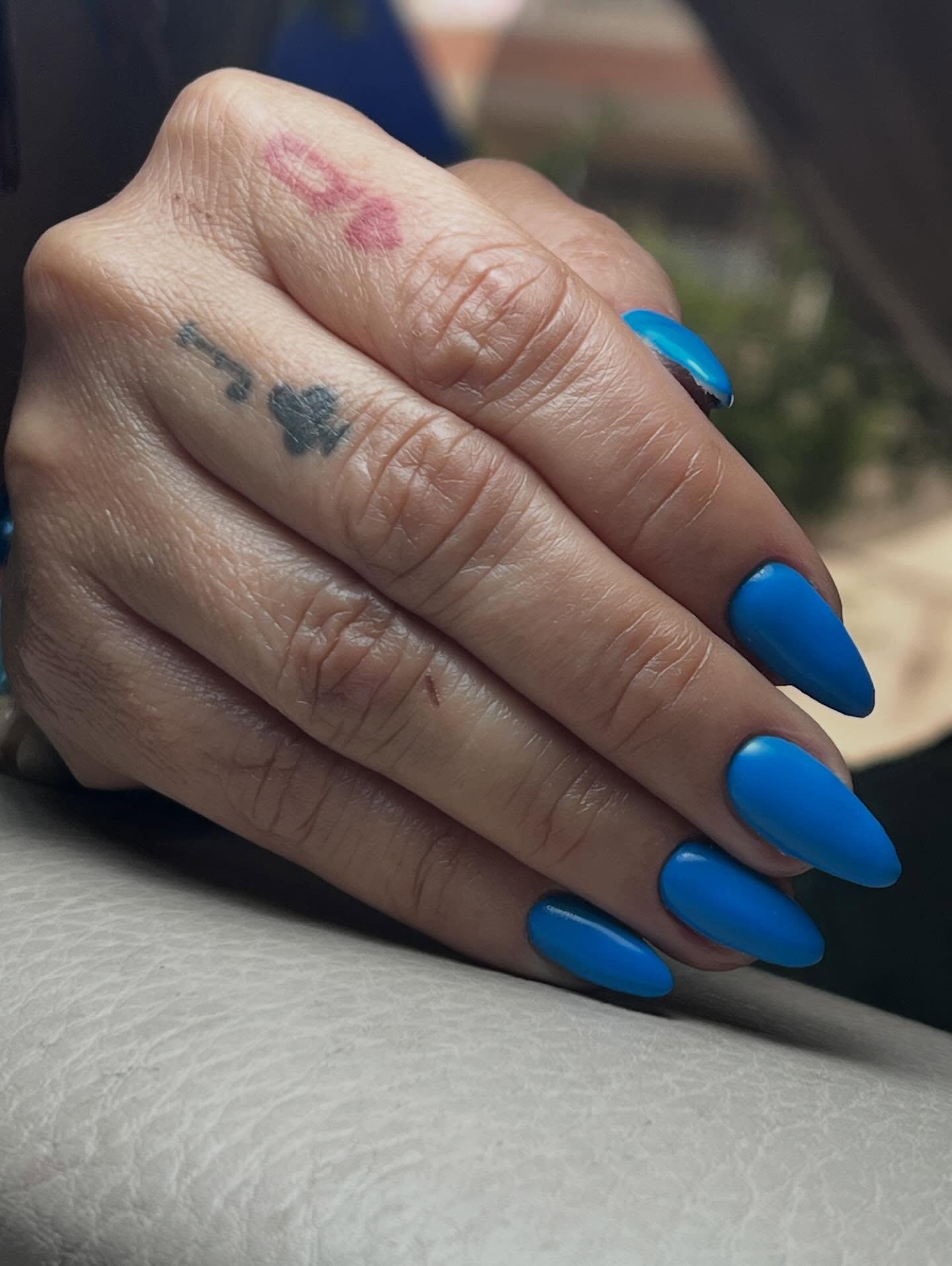 LK Beauty seçili tırnak tasarımı